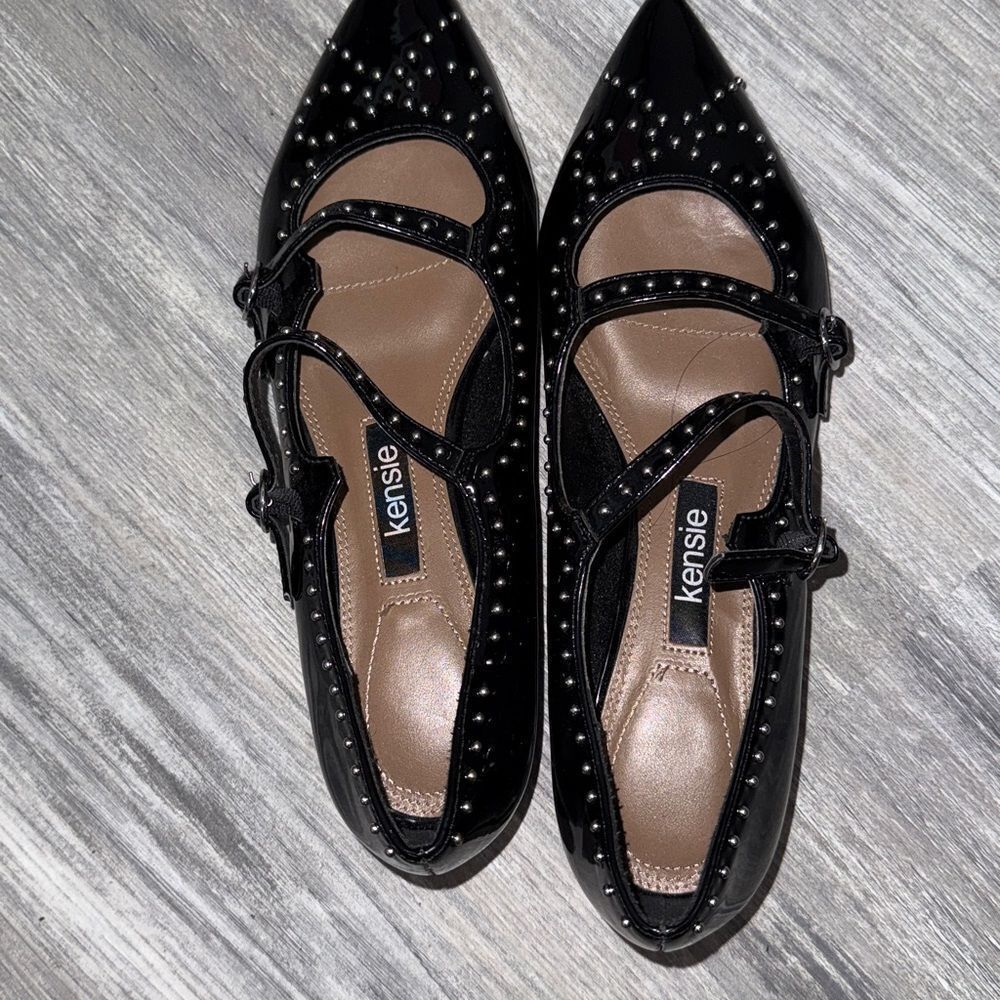 Kensie Black and Brown Studded Flats